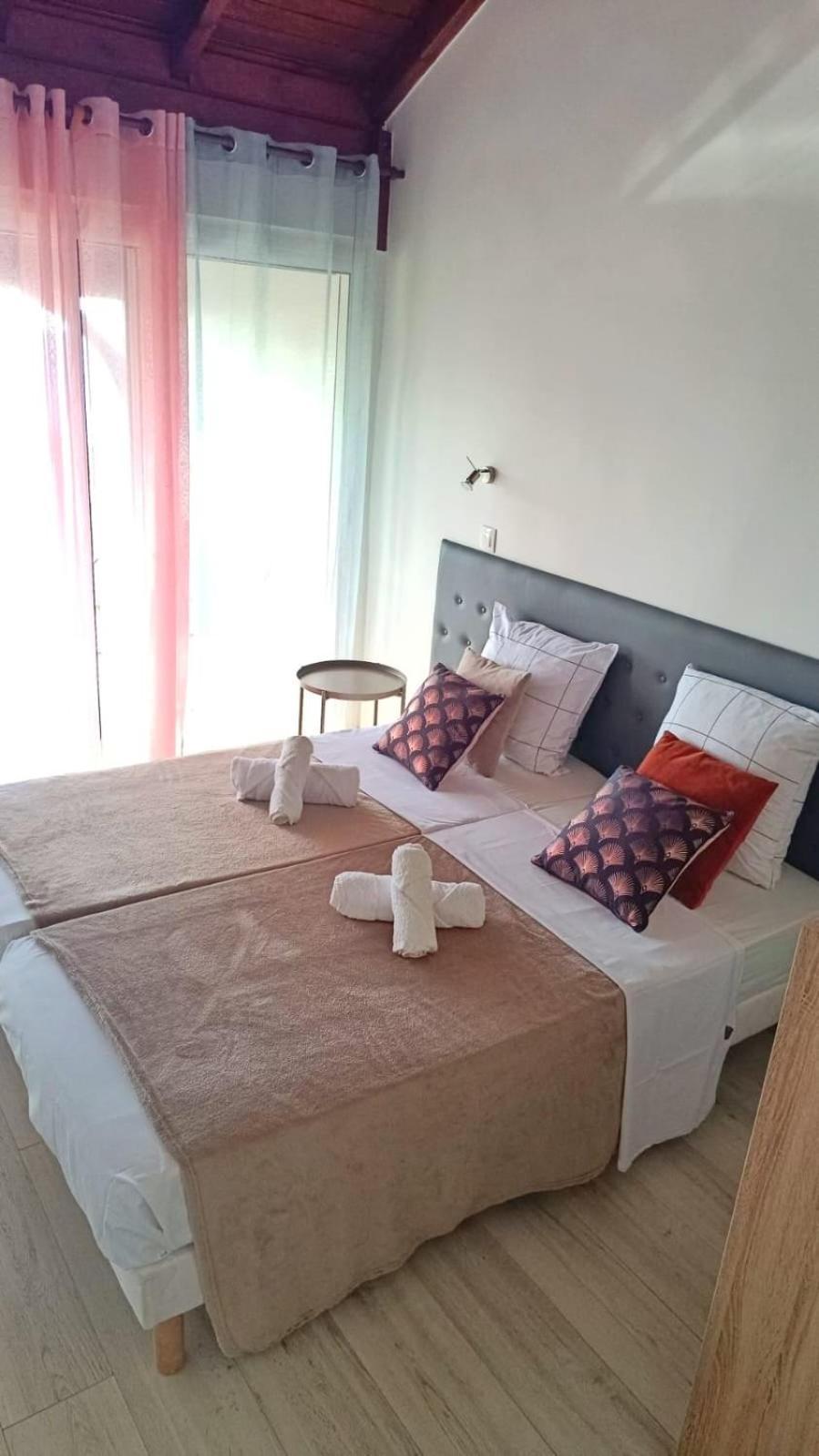 Duplex Rose Porcelaine - Vue Mer- Malendure Bouillante Dış mekan fotoğraf
